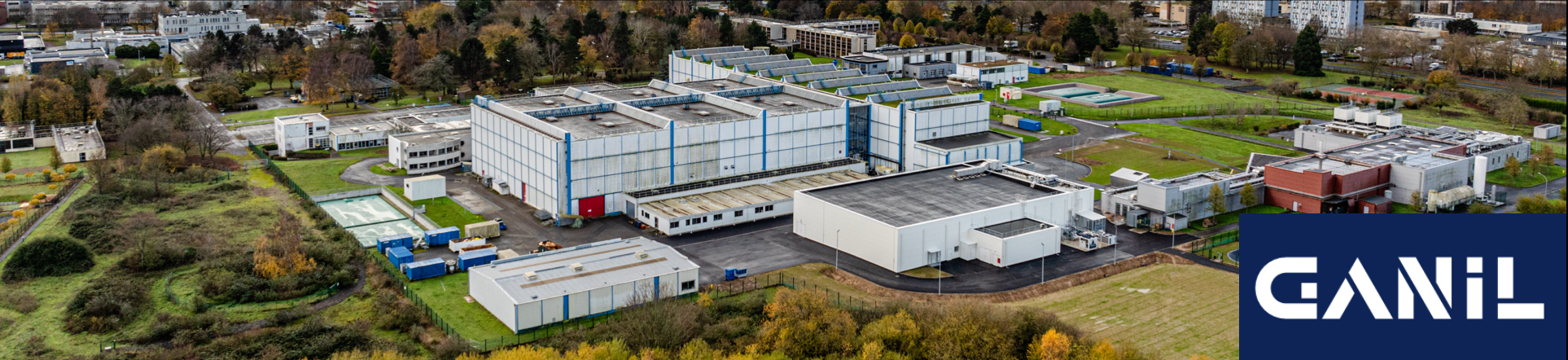 Physics of Nuclear Open Quantum Systems